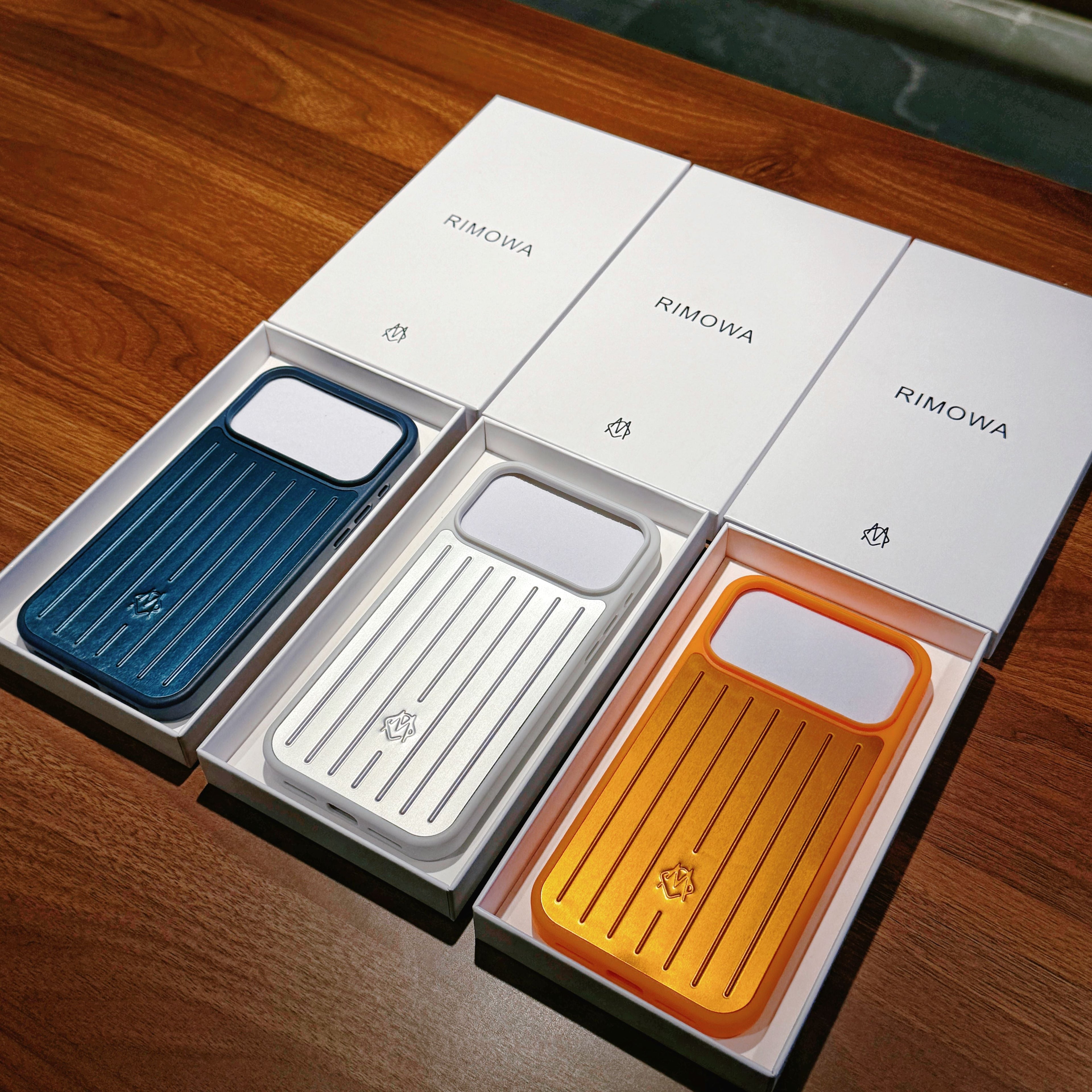 Ribbed Metallic Armor iPhone Case – Stylish Protection Inspired by Travel