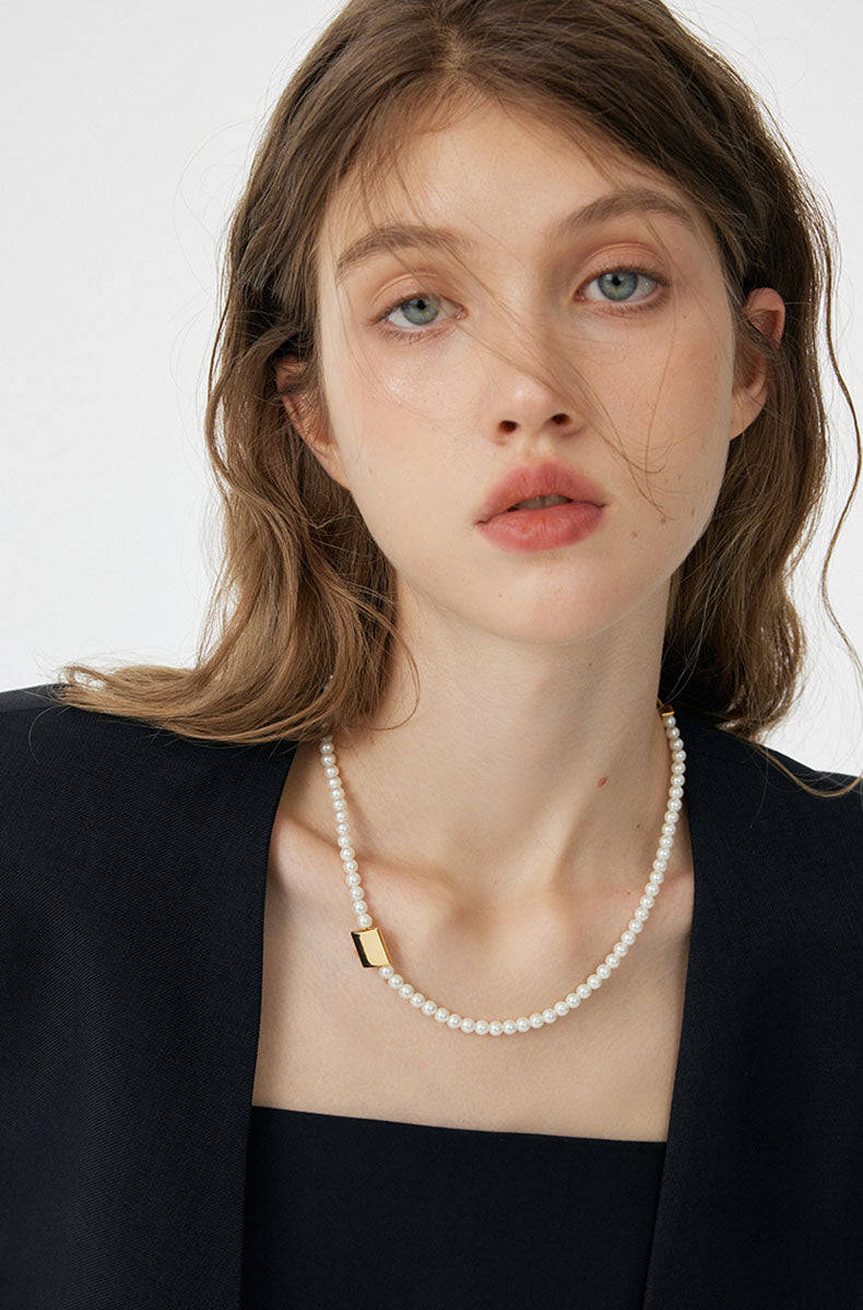 Classic Vintage Pearl Necklace