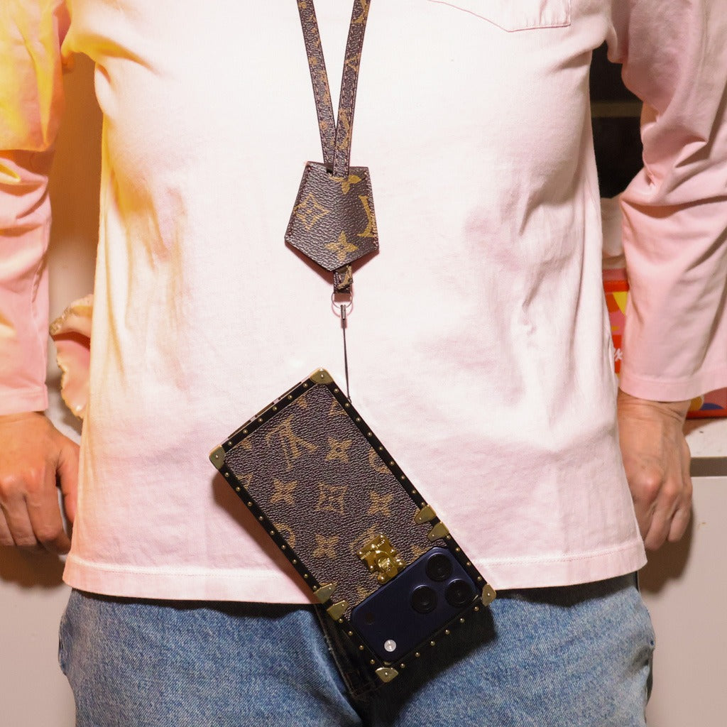 Trunk Style iPhone Case for 14-17 / Pro / Pro Max / Plus / Air