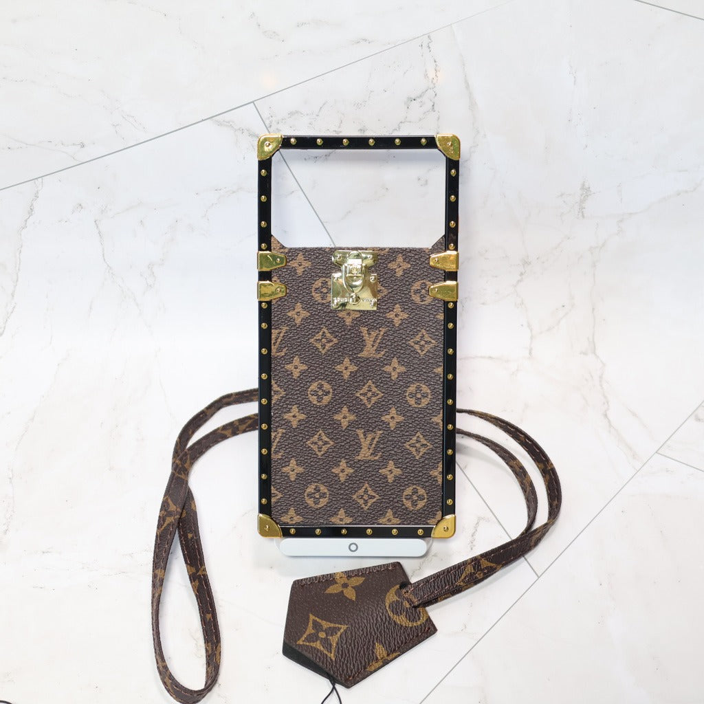 Trunk Style iPhone Case for 14-17 / Pro / Pro Max / Plus / Air