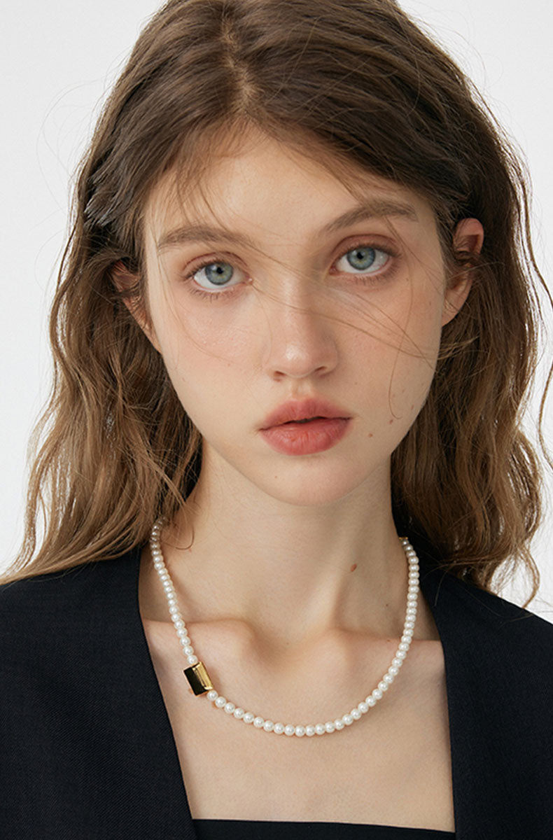 Classic Vintage Pearl Necklace