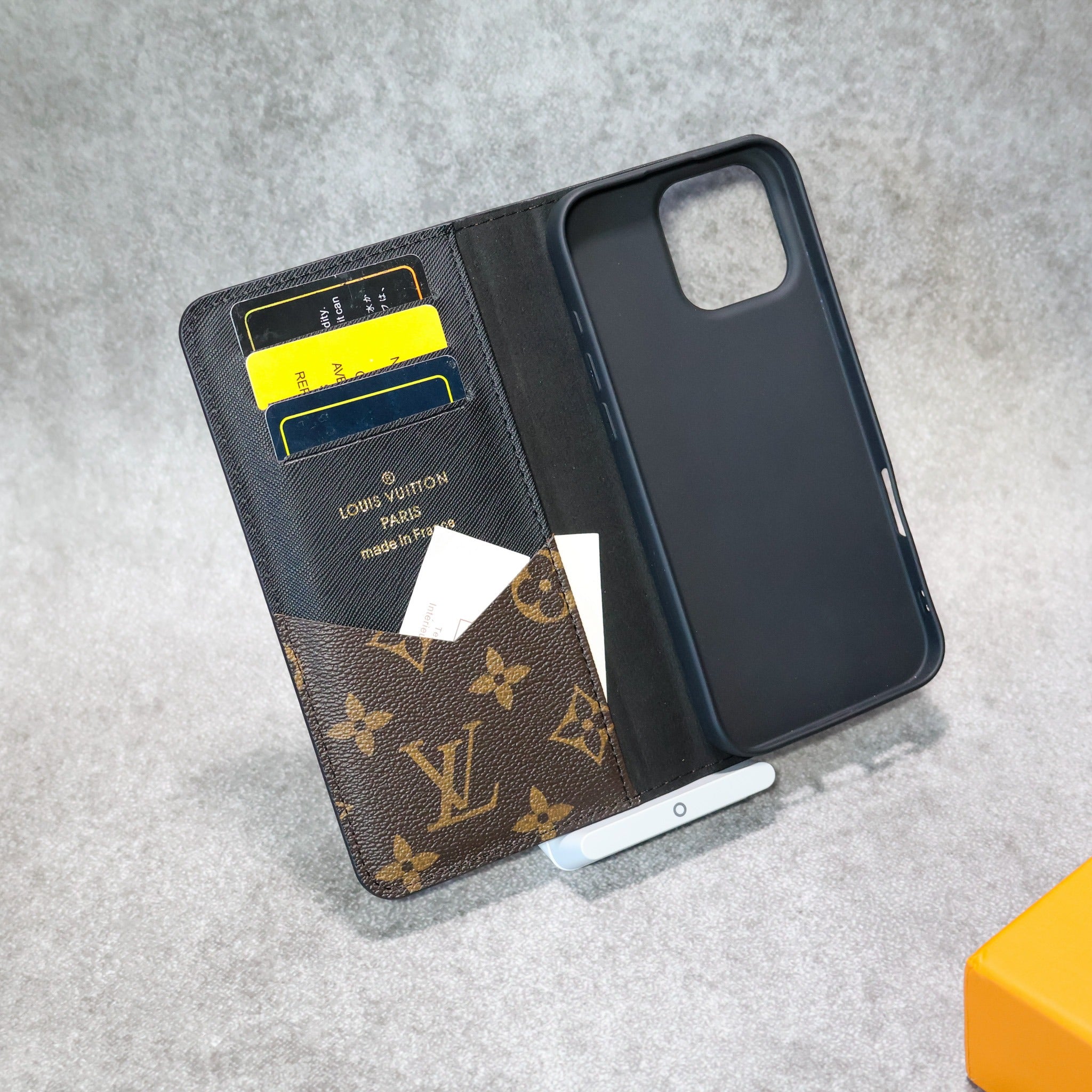 Classic Leather iPhone Wallet Case for 14-17 / Pro / Pro Max / Plus