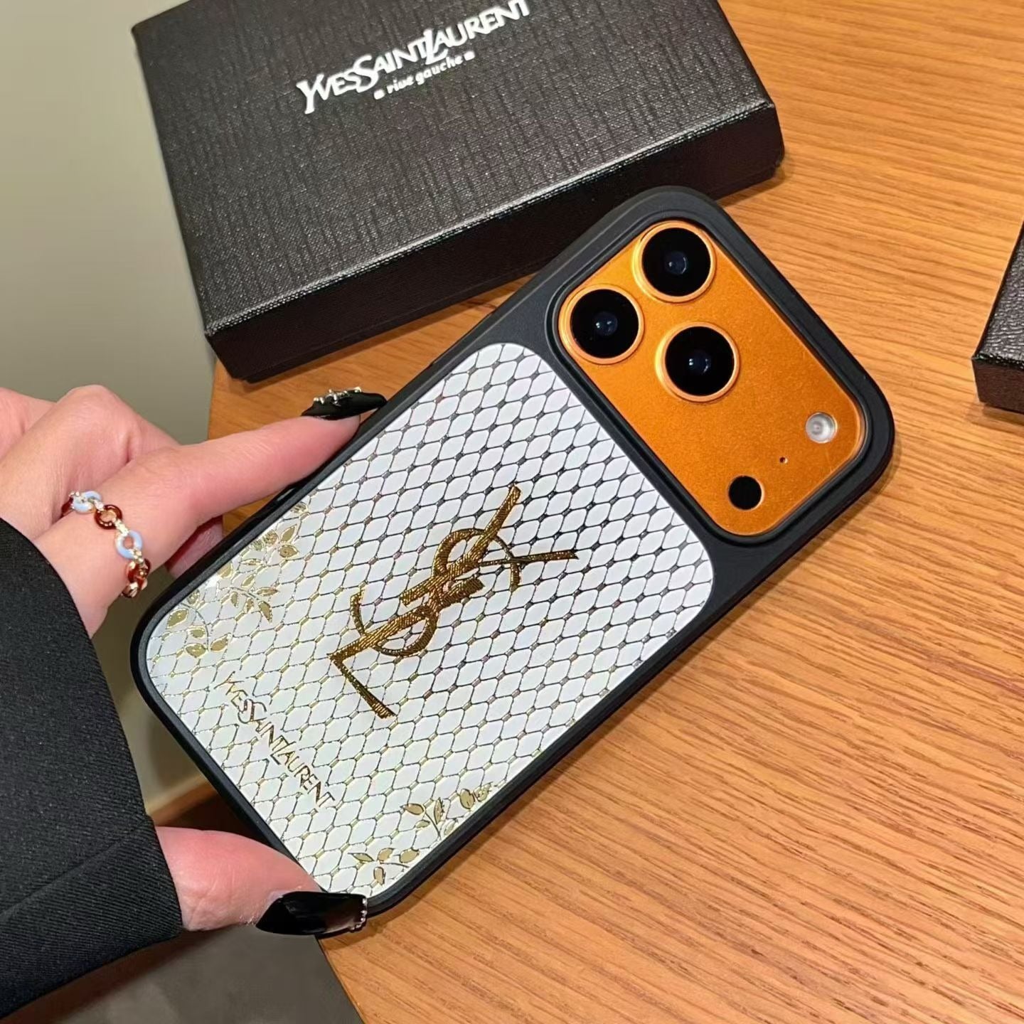 Phone Case Gilded Style for iPhone 14-17 / Pro / Pro Max