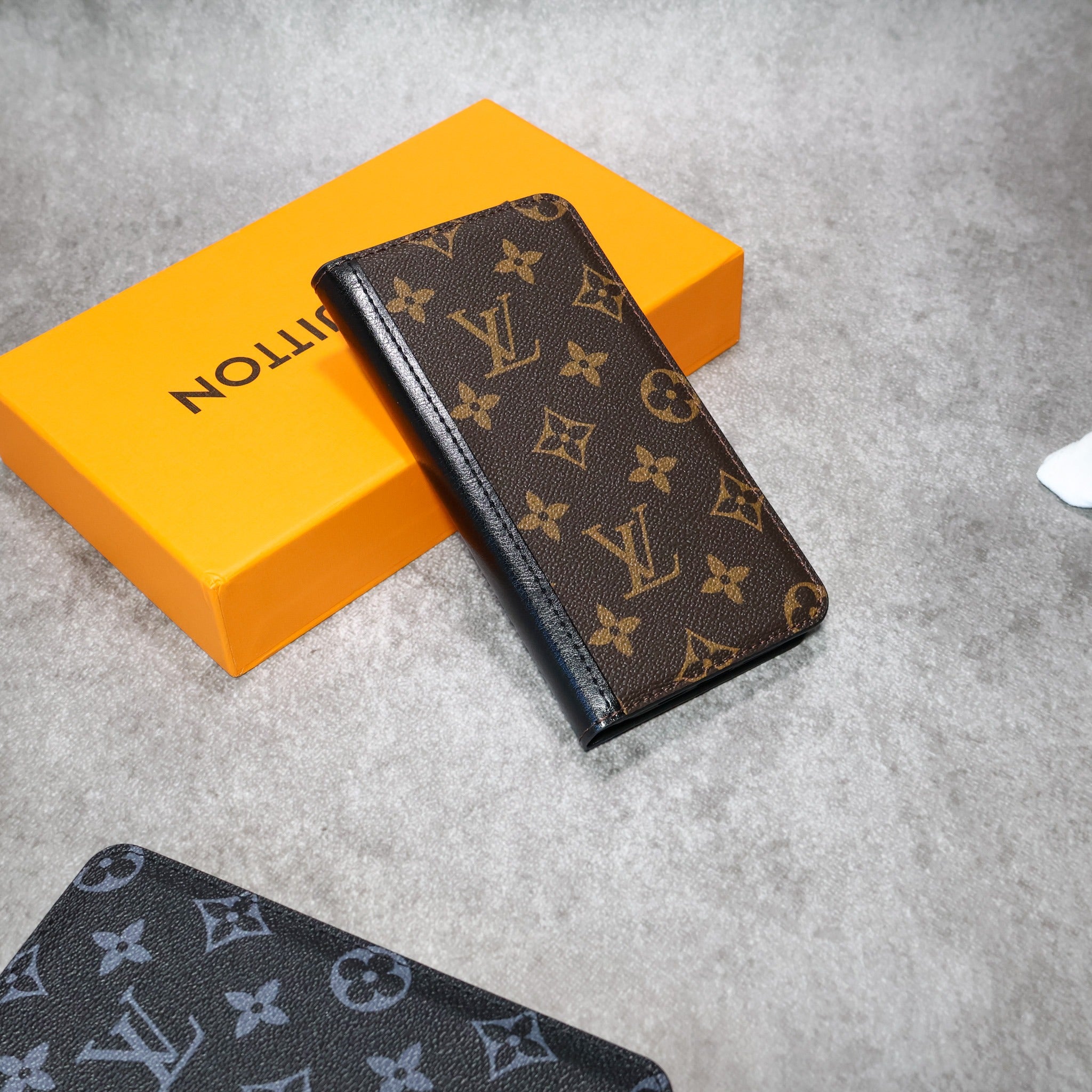 Classic Leather iPhone Wallet Case for 14-17 / Pro / Pro Max / Plus